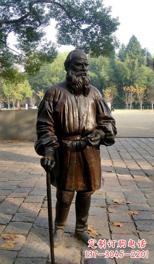 廊坊战争与和平作家,著名西方文学名人托尔斯泰铜雕像