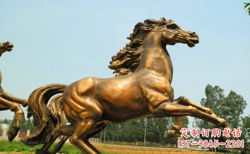 廊坊奔腾的马公园玻璃钢仿铜动物雕塑
