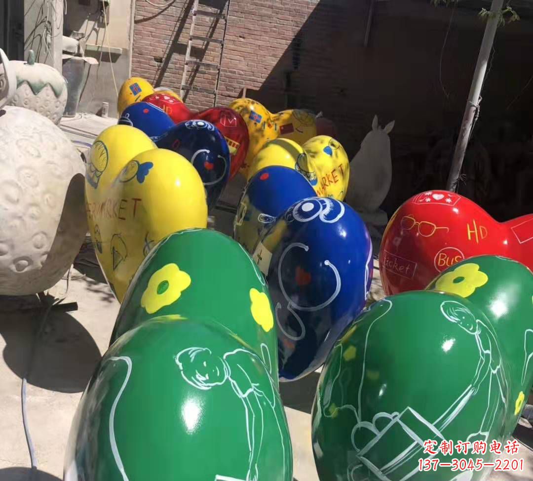 廊坊玻璃钢彩绘气球雕塑