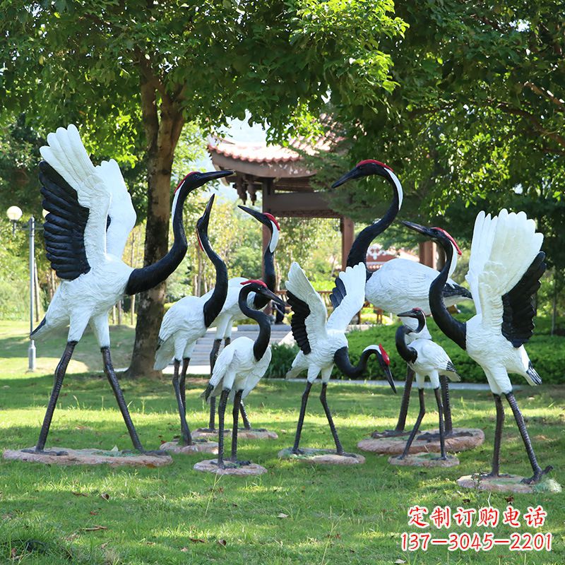 廊坊玻璃钢丹顶鹤雕塑传承中华文化之美