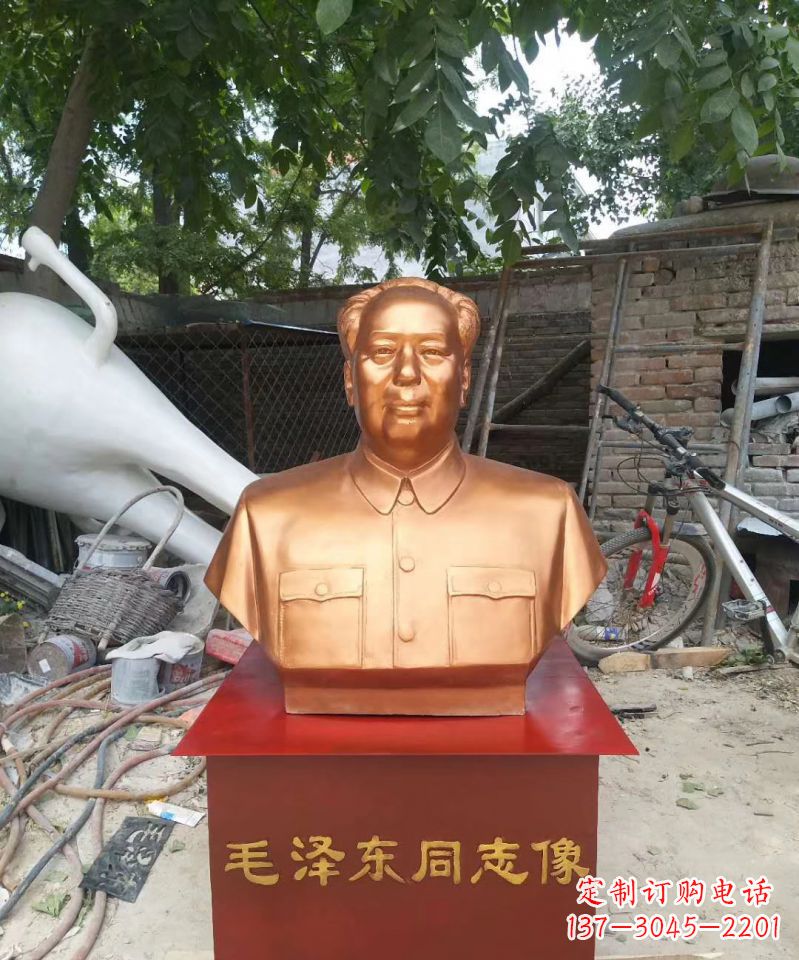 廊坊玻璃钢毛泽东雕塑表达伟大领袖的精神魅力