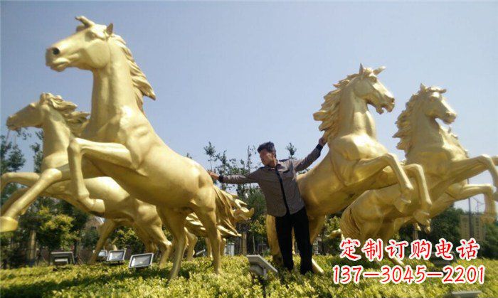 廊坊高雅而古典的玻璃钢马雕塑