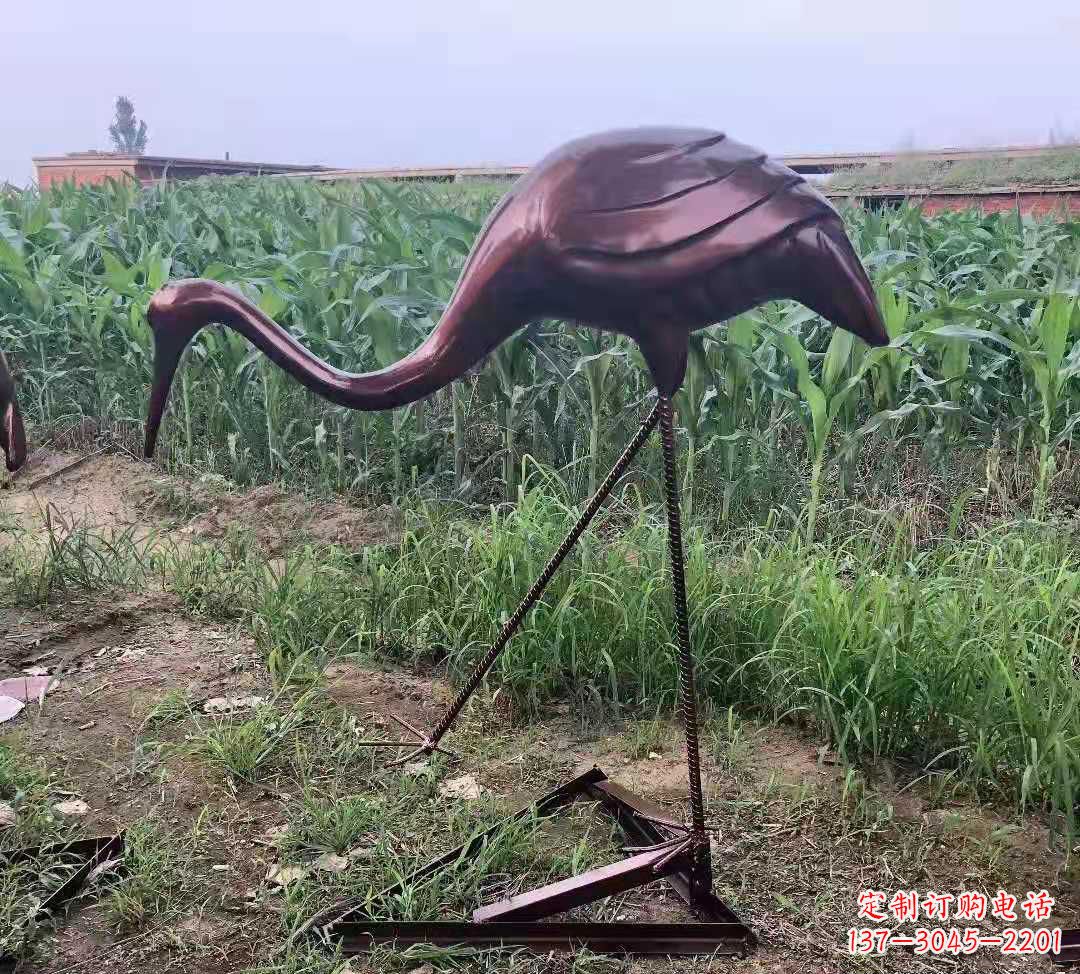 廊坊玻璃钢仿铜仙鹤雕塑精美景观装饰