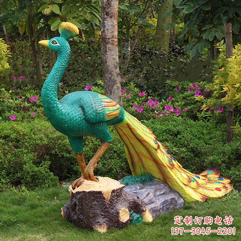 廊坊玻璃钢制作的孔雀雕塑