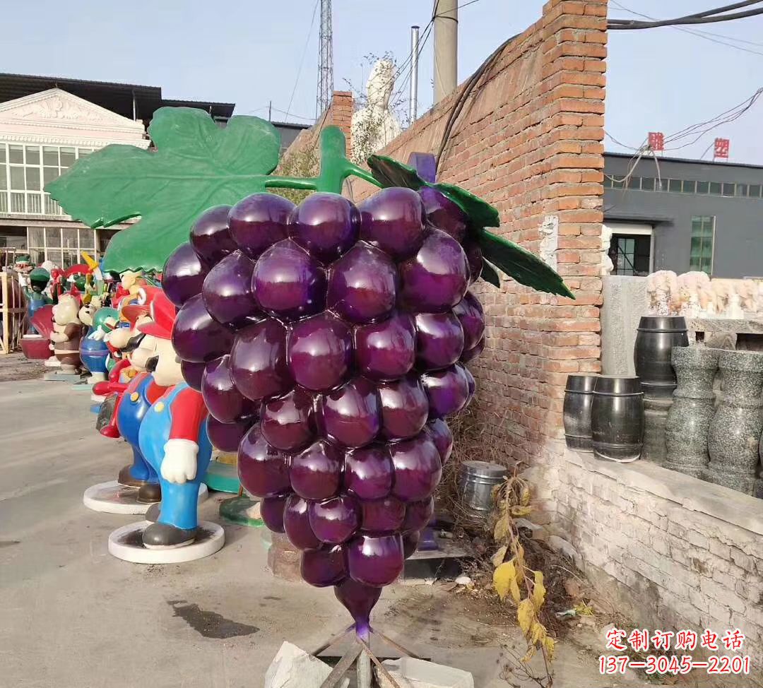 廊坊仿真玻璃钢葡萄雕塑