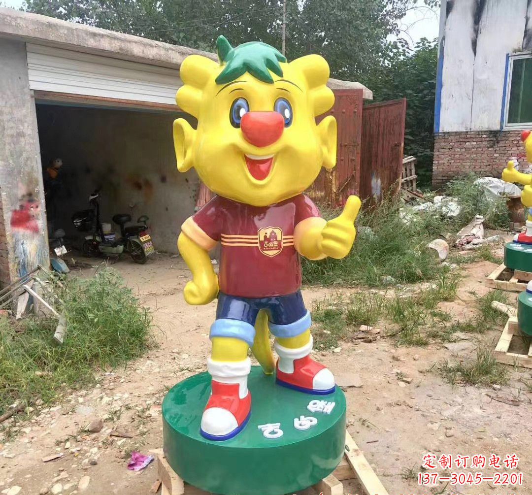廊坊玻璃钢卡通小牛雕塑精致而可爱