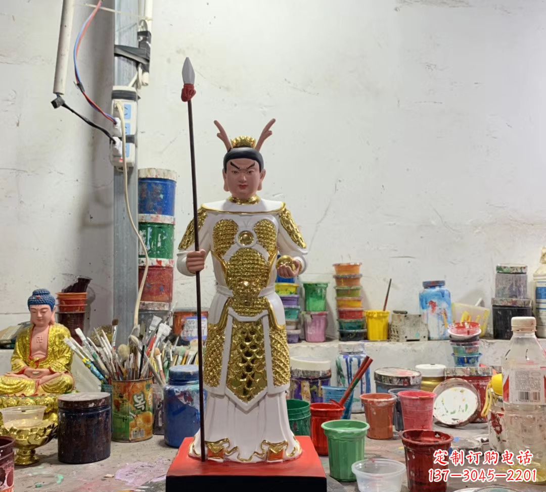 廊坊玻璃钢龙王三太子雕塑传承传统文化的艺术瑰宝