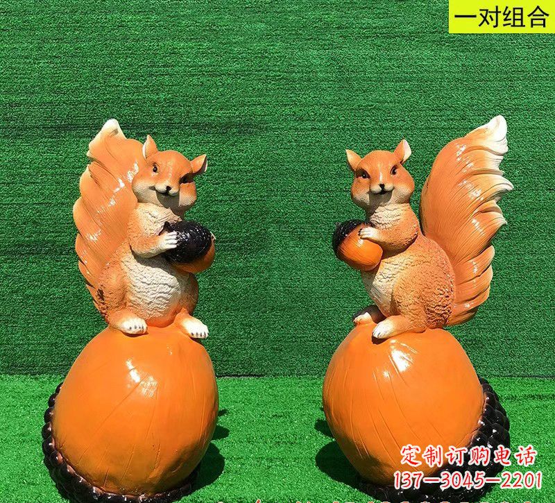 廊坊玻璃钢松鼠雕塑艺术精品