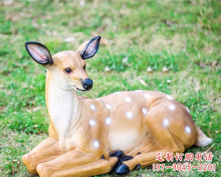 廊坊玻璃钢卧姿梅花鹿