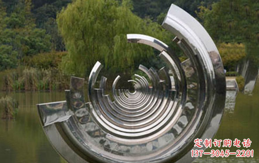 廊坊不锈钢半圆字母景观雕塑——美化环境的艺术