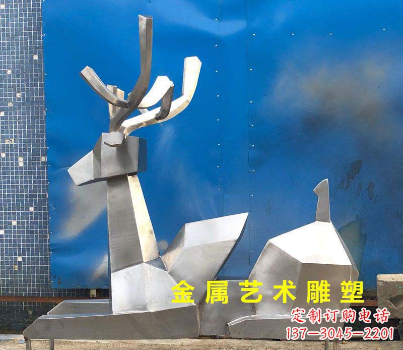 廊坊不锈钢别墅几何鹿雕塑——别出心裁的艺术灵感