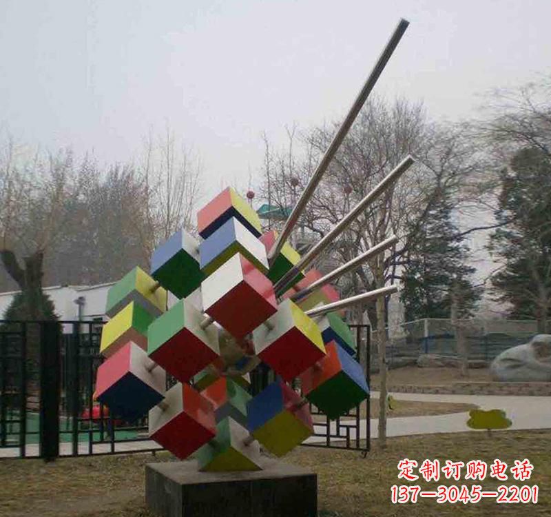 廊坊不锈钢彩色魔方雕塑