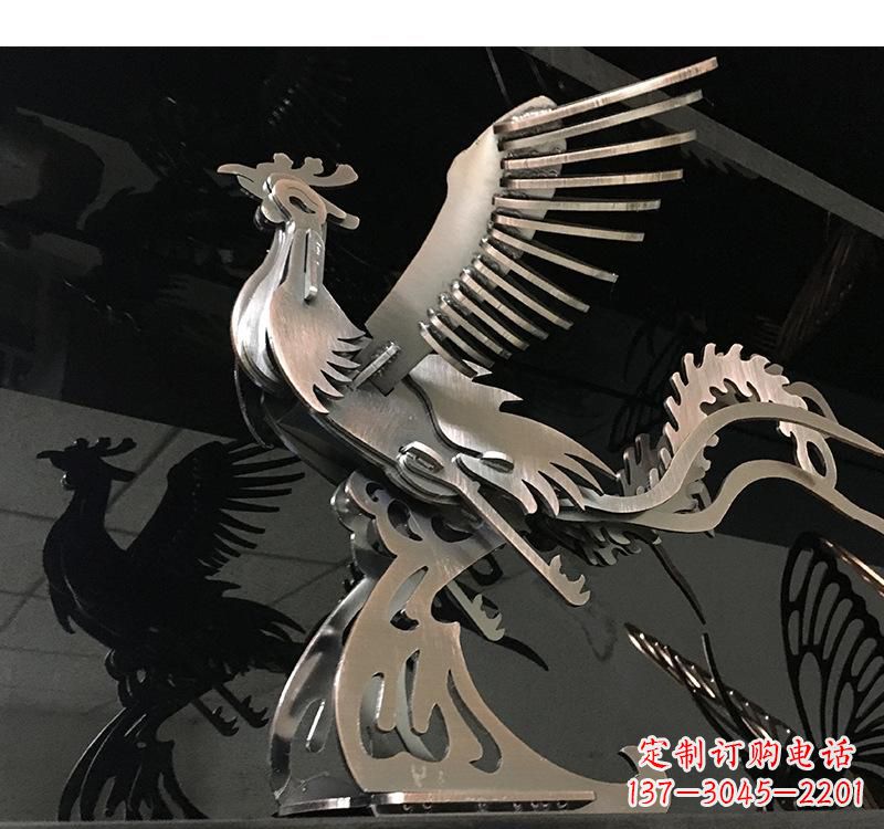 廊坊不锈钢齿轮凤凰雕塑