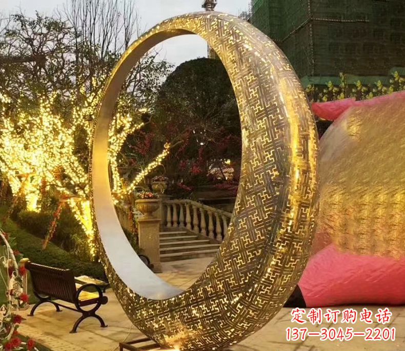 廊坊不锈钢发光月亮雕塑艺术与科技的结合