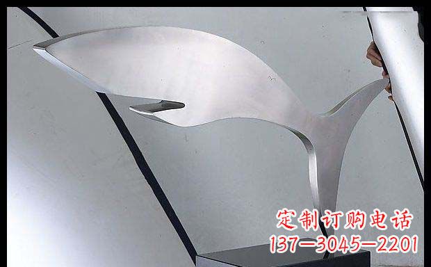 廊坊不锈钢抽象鲸鱼雕塑