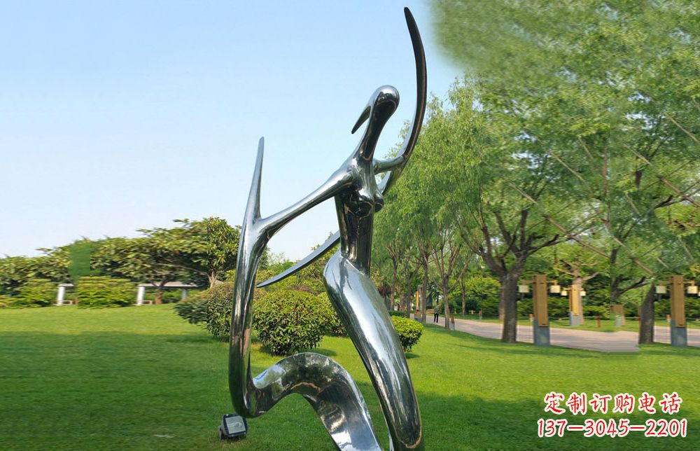 廊坊不锈钢美女雕塑给公园注入活力