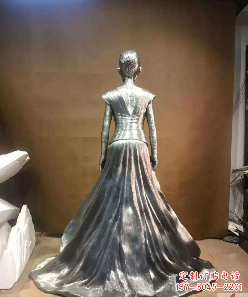 廊坊不锈钢抽象女人身影雕塑