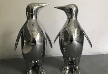 廊坊企鹅雕塑以不锈钢赋予生命