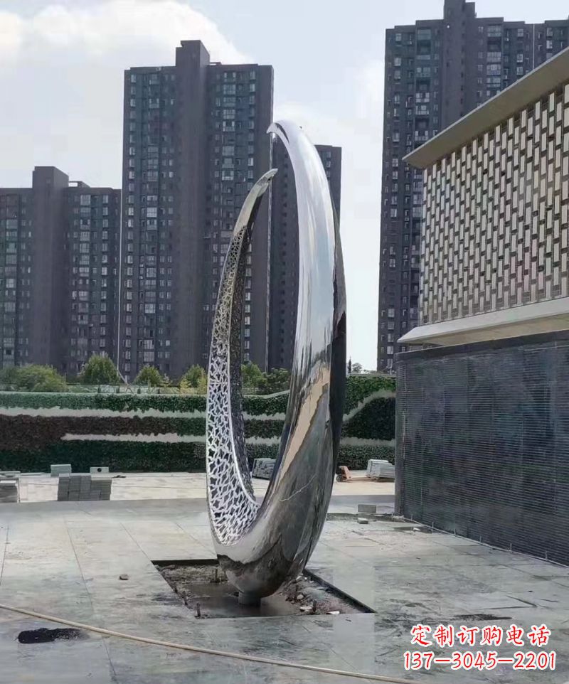廊坊精美不锈钢月亮雕塑