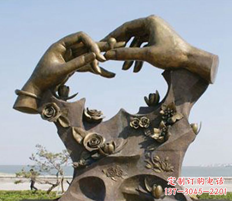 廊坊不锈钢戒指雕塑表达爱的艺术精品