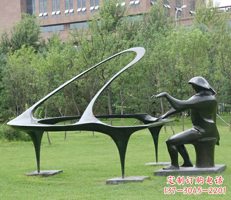 廊坊不锈钢钢琴雕塑——激发人们心中的音乐