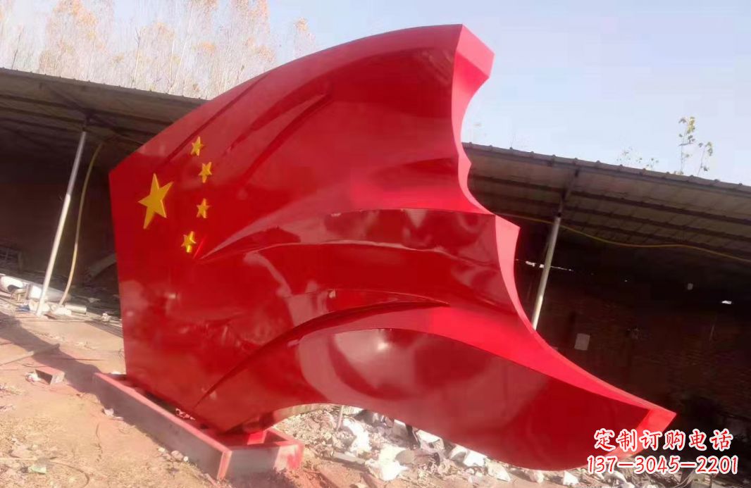 廊坊党旗雕塑传承红色基因的象征