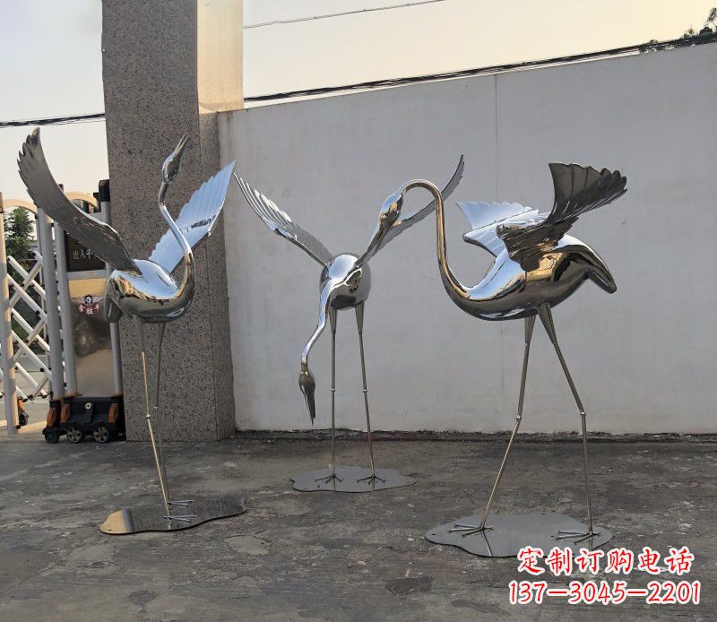 廊坊不锈钢锻造丹顶鹤展翅雕塑112