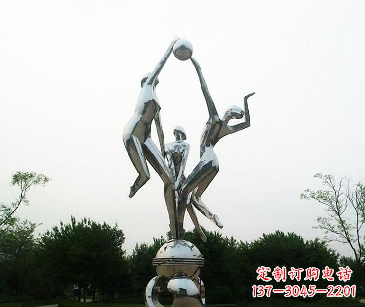 廊坊不锈钢公园打排球的女孩雕塑