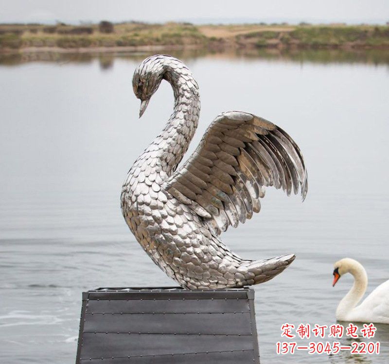 廊坊不锈钢雕刻的优雅天鹅