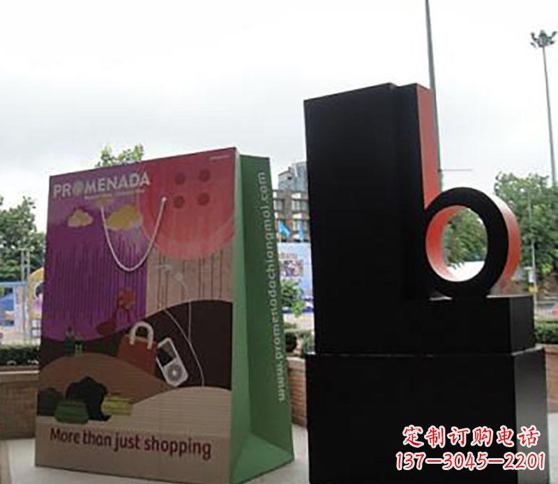 廊坊不锈钢购物袋雕塑为公园带来现代风格