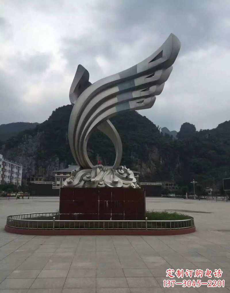 廊坊翅膀雕塑——环绕不锈钢广场的精美艺术品