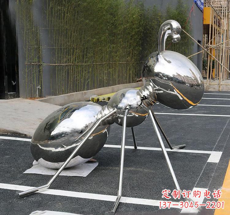 廊坊不锈钢蚂蚁雕塑——象征力量与智慧