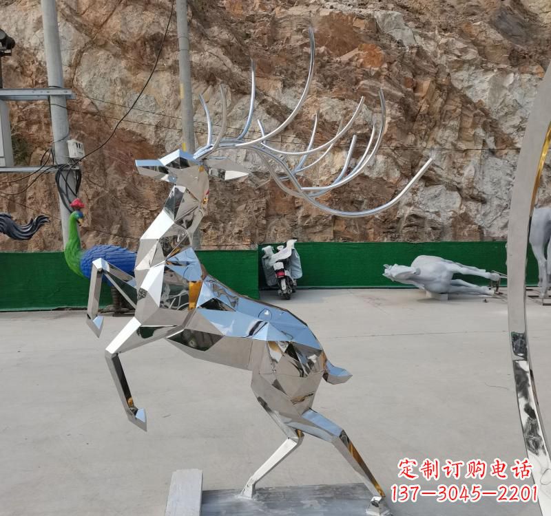 廊坊梅花鹿雕塑美丽而神秘的存在