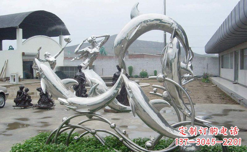廊坊不锈钢海豚的灵动嬉戏