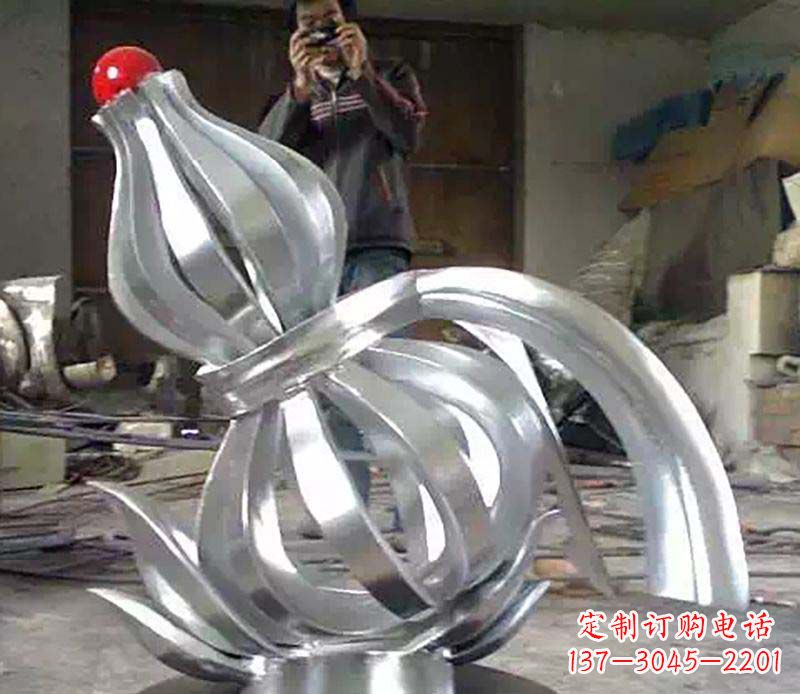 廊坊不锈钢葫芦雕塑艺术与科技的完美结合