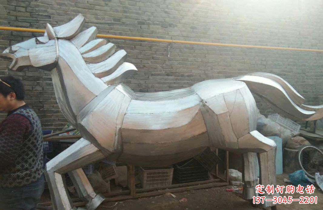 廊坊不锈钢户外马雕塑精美的艺术装点