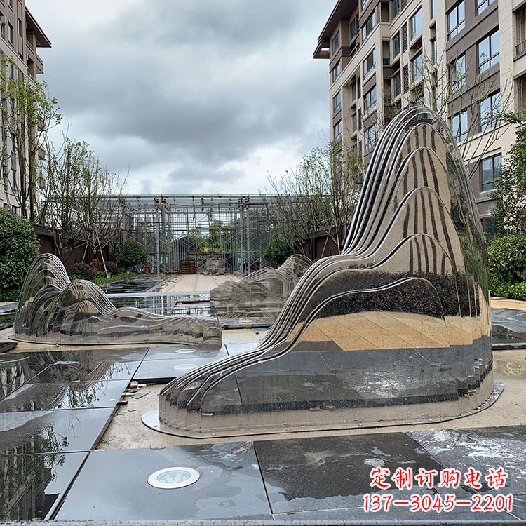 廊坊不锈钢镜面假山雕塑给城市带来灵动之美