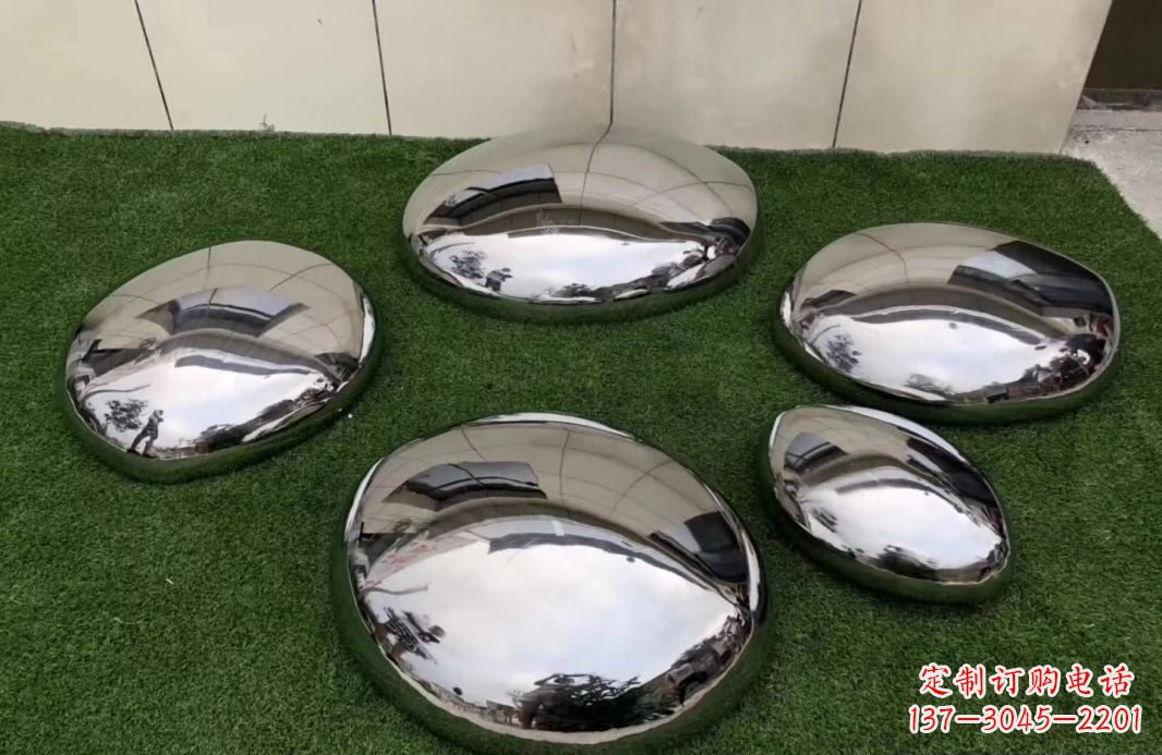 廊坊精致灵动的不锈钢鹅卵石雕塑
