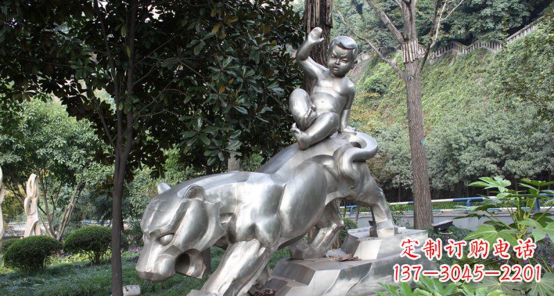 廊坊不锈钢老虎雕塑美丽而又可爱
