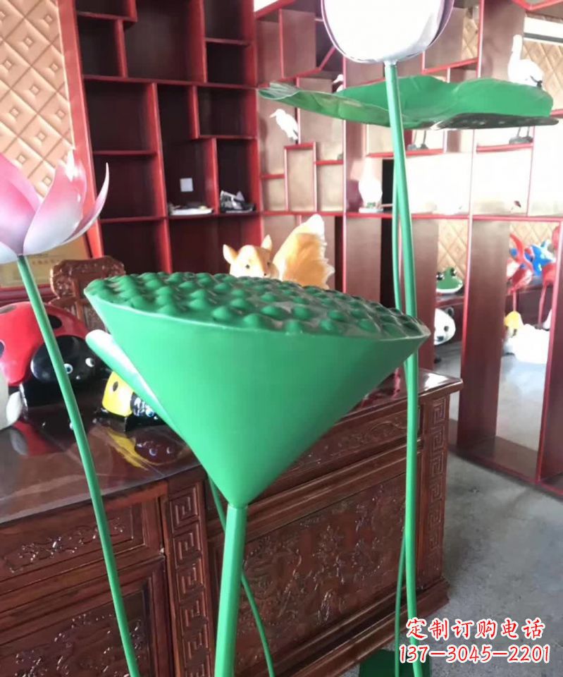 廊坊不锈钢莲藕雕塑引领现代景观艺术