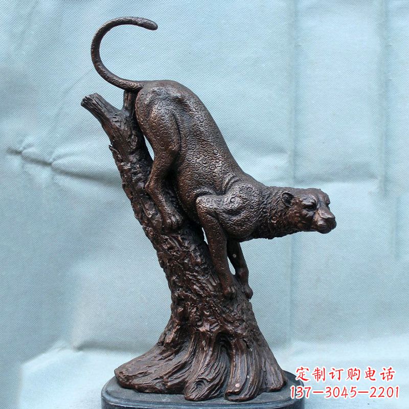 廊坊不锈钢猎豹雕塑经典之美