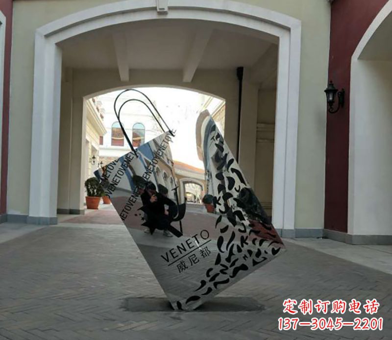 廊坊不锈钢镂空购物袋雕塑——艺术精美的装饰品