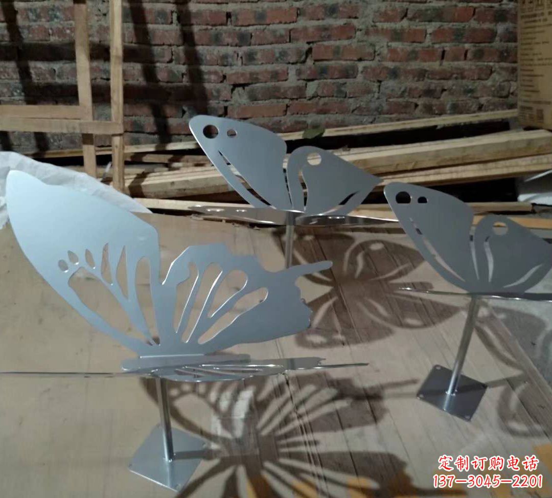 廊坊蝴蝶之舞不锈钢镂空蝴蝶景观雕塑
