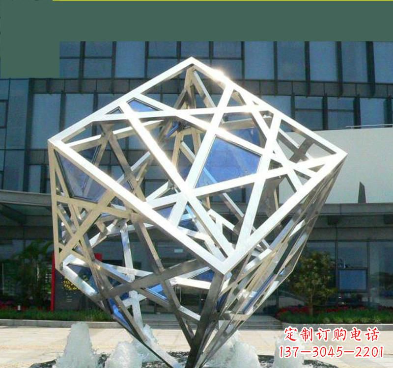 廊坊不锈钢镂空魔方雕塑艺术与智慧的完美结合