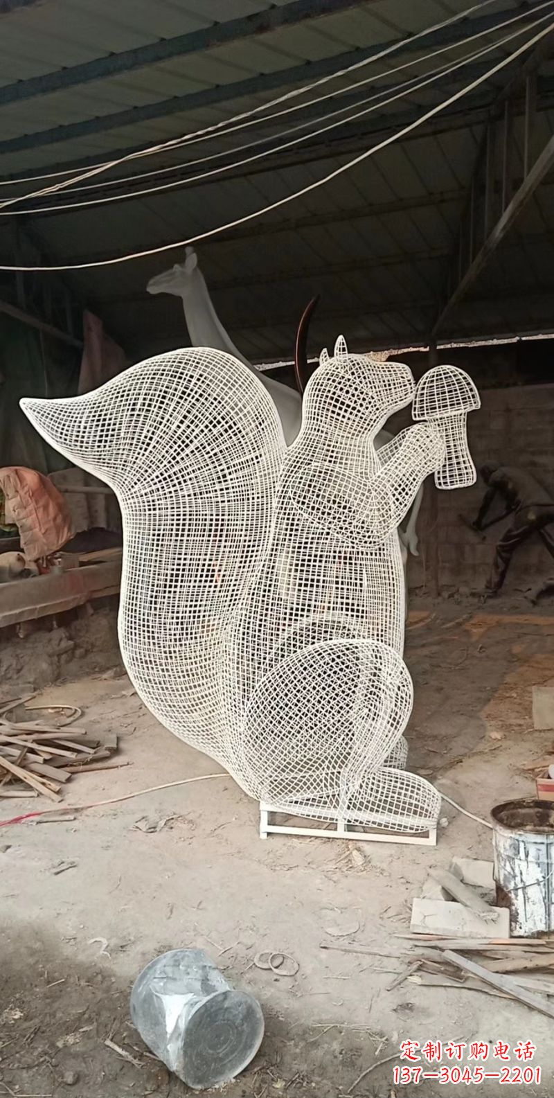 廊坊不锈钢松鼠雕塑精美的艺术作品