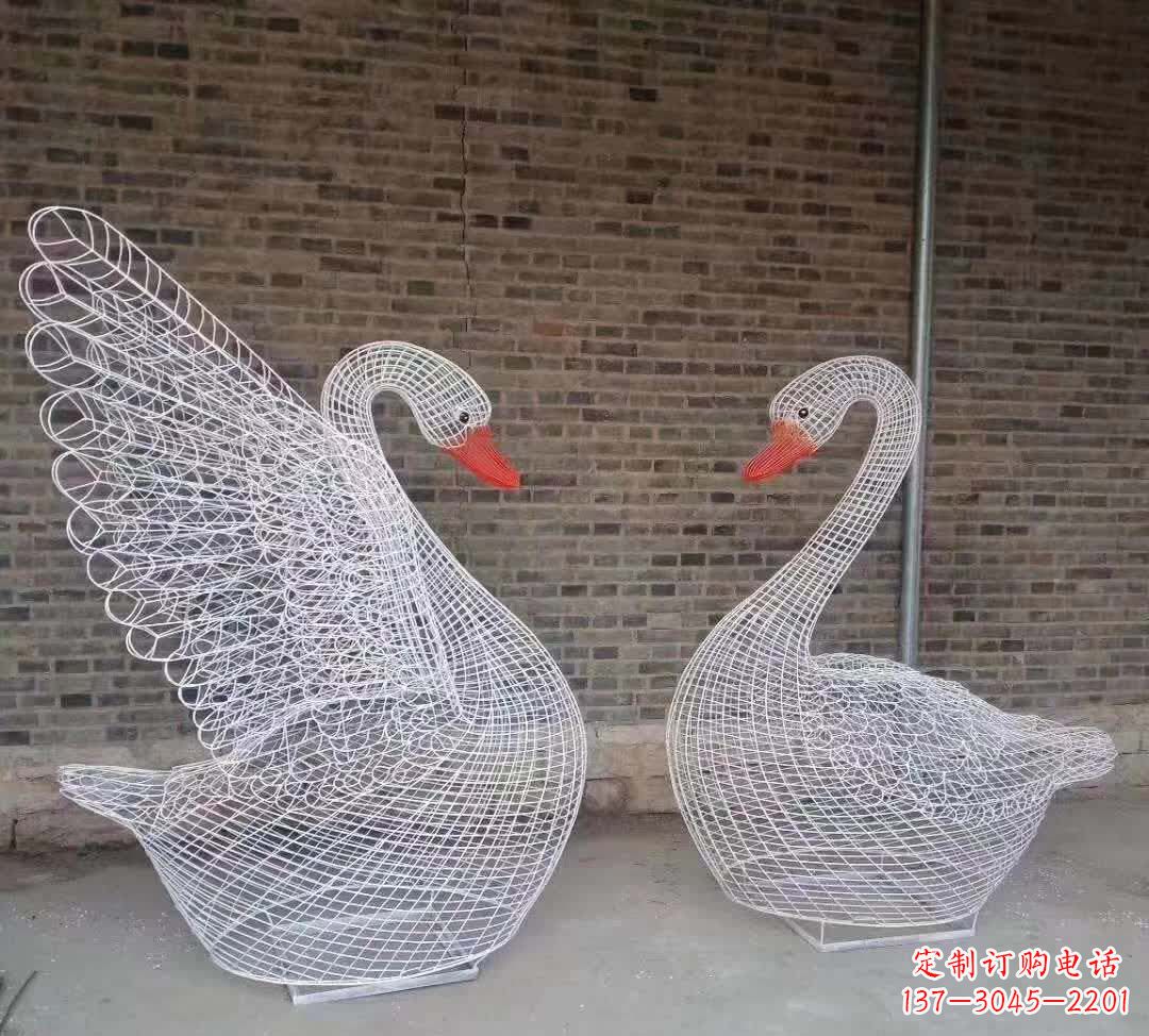 廊坊不锈钢镂空天鹅雕塑——美丽动人