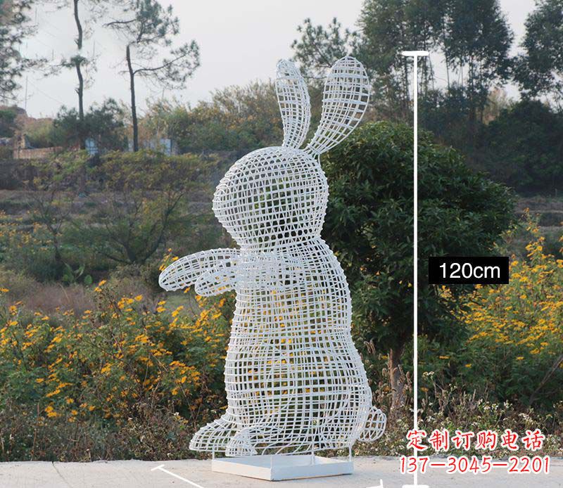 廊坊精致的不锈钢镂空兔子雕塑
