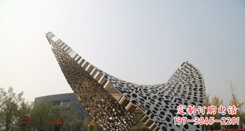 廊坊不锈钢字母雕塑——点缀美丽的空间