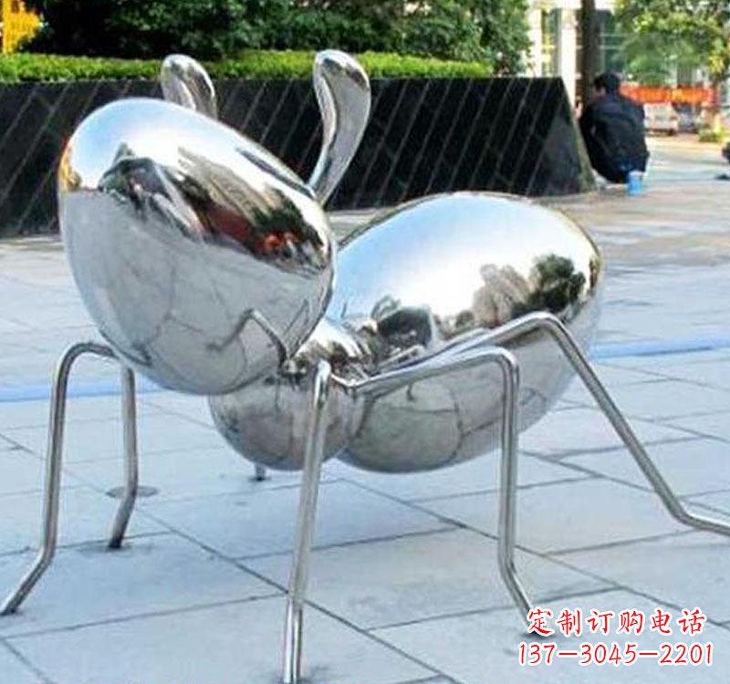 廊坊不锈钢蚂蚁雕塑一座象征努力的艺术作品
