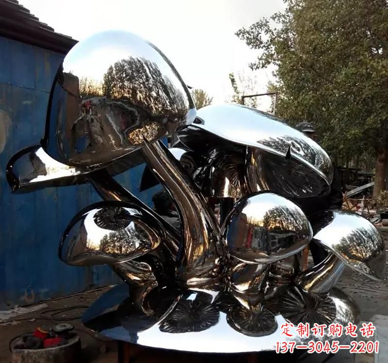 廊坊不锈钢蘑菇雕塑给空间增添活力